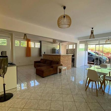 Charmant Appartement Avec Piscine Le Robert Εξωτερικό φωτογραφία